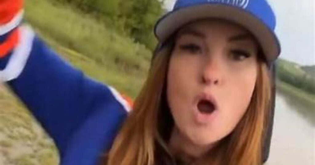 oilers fan flash not censored