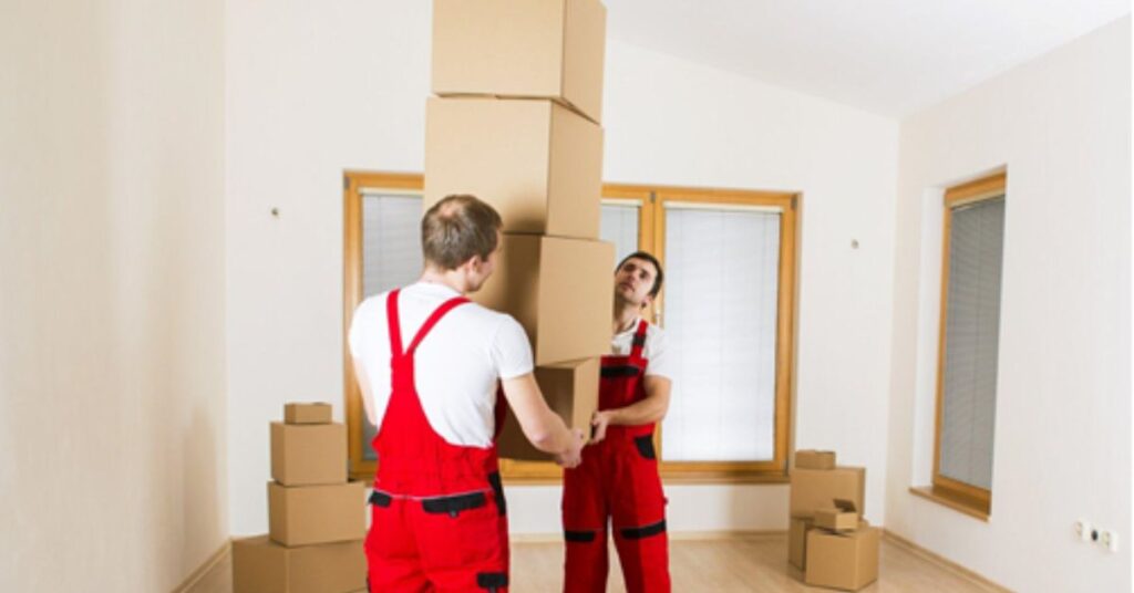The Benefits of Hiring Professional Home Movers vs. DIY Moves
