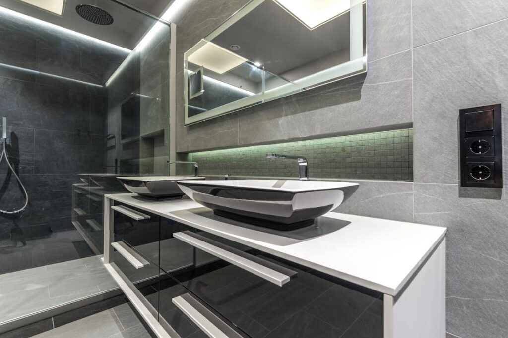 Modern Bathroom