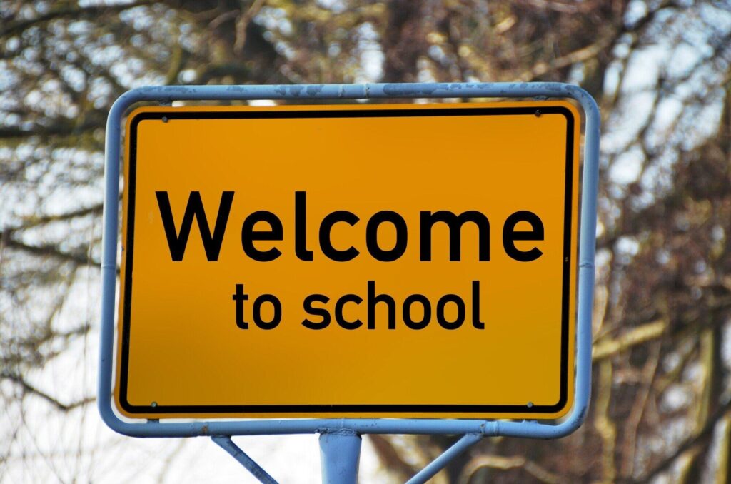 How to Use Social Media for Effective Back to School Advertising