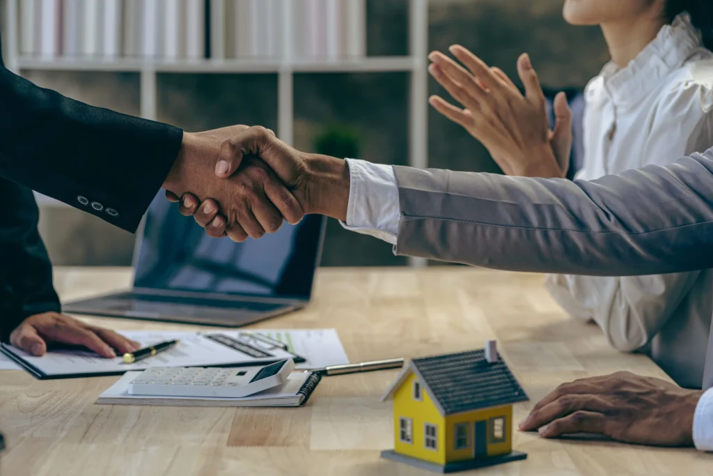 Why Working with a Mortgage Broker Can Save You Time and Money