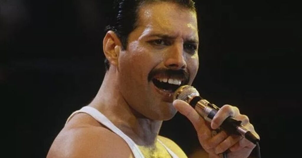 freddie mercury teeth